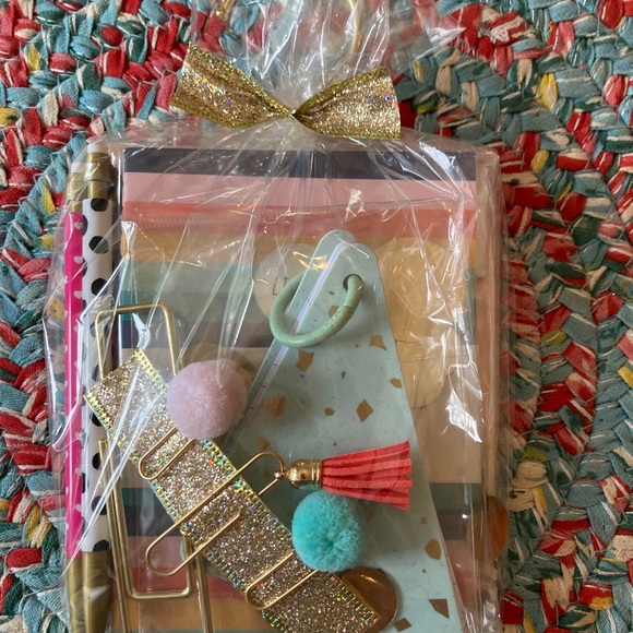 Boutique journaling set - Picture 2 of 8